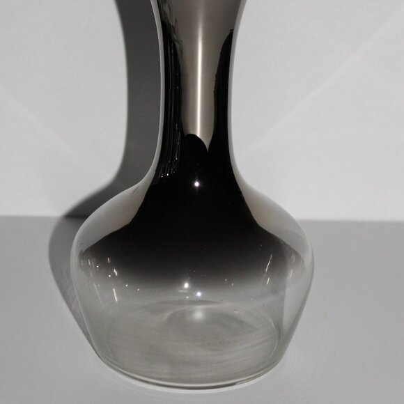 Elegant Black Glass Decanter Set - Picture 5 of 12